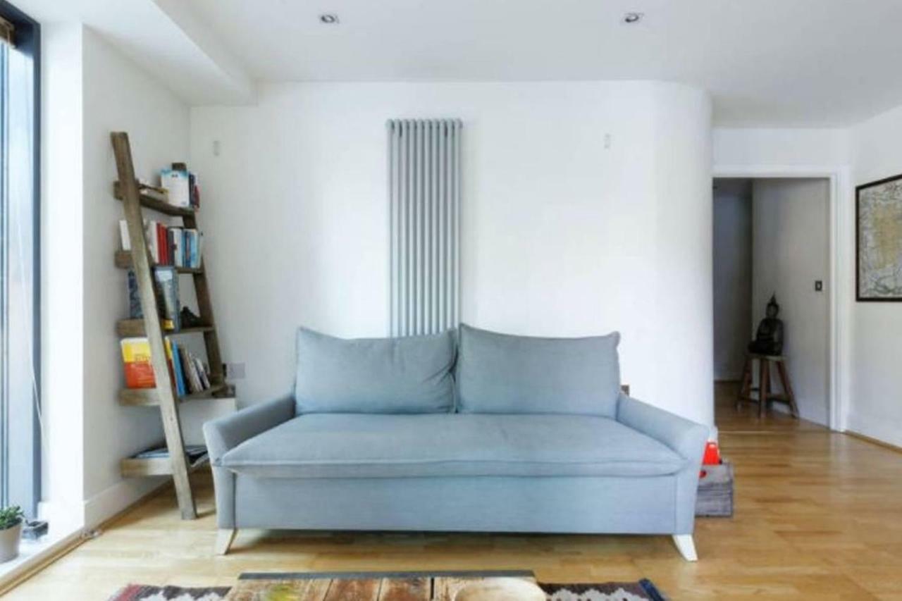 Peaceful Modern 2 Bedroom Flat With Water Views London Exterior photo